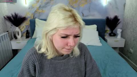 Snapshot of kate_krose chatting on 04.06.26 Kate online show from 04.06.26