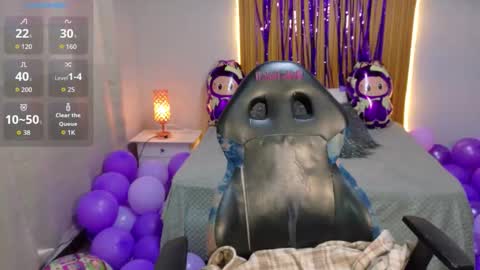 kate_lawrence_ online show from 11.11.25