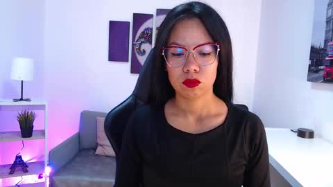Snapshot of kate_owenns chatting on 09.22.25 Kate  online show from 09.22.25