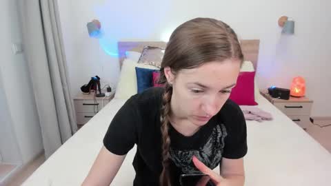 kate_redgar online show from 11.08.25