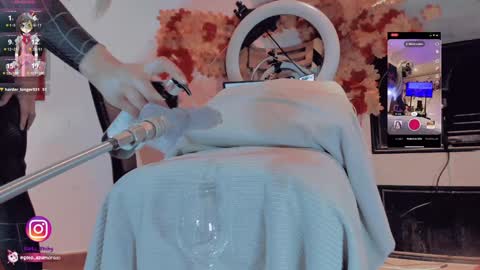 kate the pink girl online show from 01.22.25