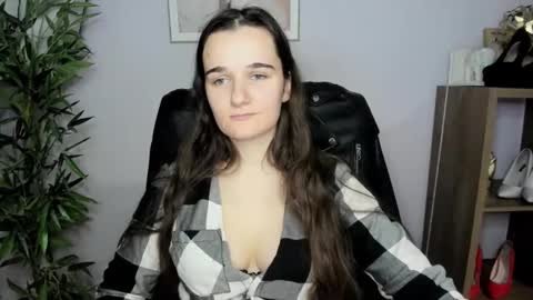 Snapshot of katedesire chatting on 12.21.24 Kate  online show from 12.21.24