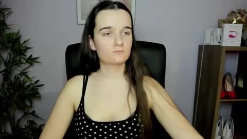 Snapshot of katedesire chatting on 01.12.25 Kate  online show from 01.12.25