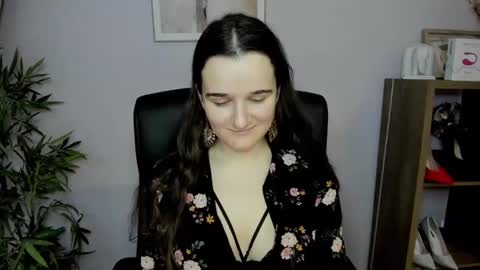 Snapshot of katedesire chatting on 01.26.25 Kate  online show from 01.26.25