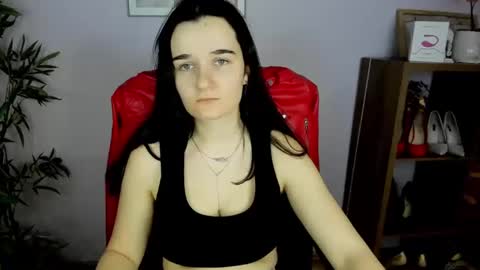 Snapshot of katedesire chatting on 03.02.25 Kate  online show from 03.02.25