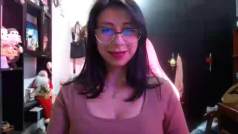 Snapshot of kateeen18 chatting on 05.15.26 Kateeen18 online show from 05.15.26