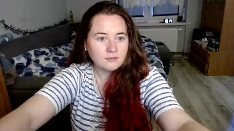 Snapshot of kateefox_ chatting on 05.25.26 KateeFox online show from 05.25.26