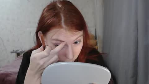 Snapshot of katekalen chatting on 10.25.25 Kate Bunny online show from 10.25.25