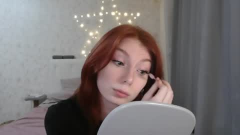 Snapshot of katekalen chatting on 04.14.26 Kate Bunny online show from 04.14.26