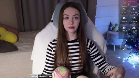 Snapshot of kateleoo chatting on 01.12.25 Im Kate online show from 01.12.25
