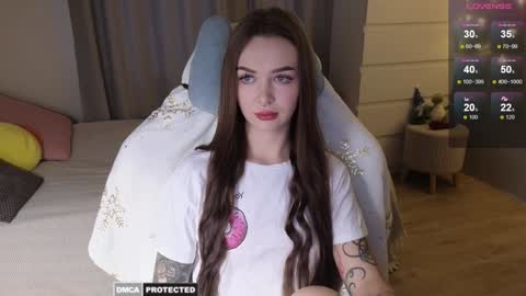 Snapshot of kateleoo chatting on 01.17.25 Im Kate online show from 01.17.25