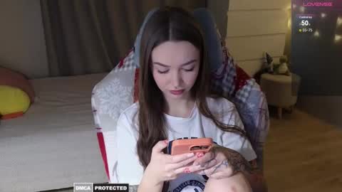 Snapshot of kateleoo chatting on 02.28.25 Im Kate online show from 02.28.25