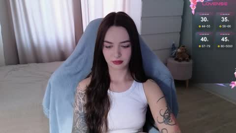 Snapshot of kateleoo chatting on 05.26.26 Im Kate online show from 05.26.26