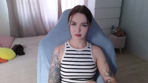 Snapshot of kateleoo chatting on 07.07.26 Im Kate online show from 07.07.26