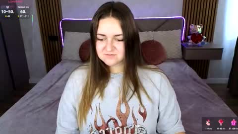 Snapshot of katelyn_sweety chatting on 10.13.25 Katelyn online show from 10.13.25