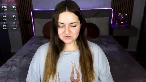 Snapshot of katelyn_sweety chatting on 10.18.25 Katelyn online show from 10.18.25