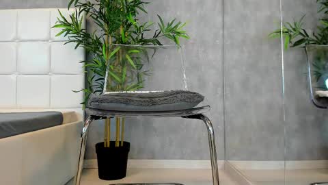 Kate online show from 02.28.25