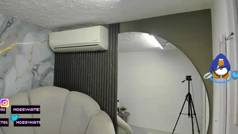 Im Katherine but call me Kate  online show from 09.09.25