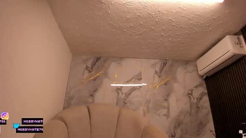 Im Katherine but call me Kate  online show from 02.12.26