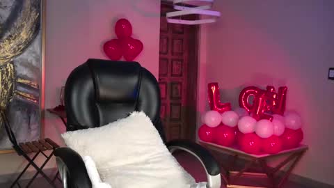  Kate Owens  online show from 02.14.25