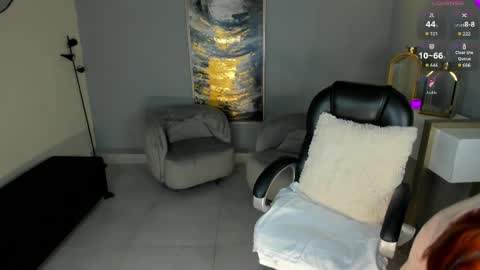  Kate Owens  online show from 03.07.25