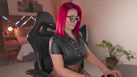  Kate Owens  online show from 10.25.25