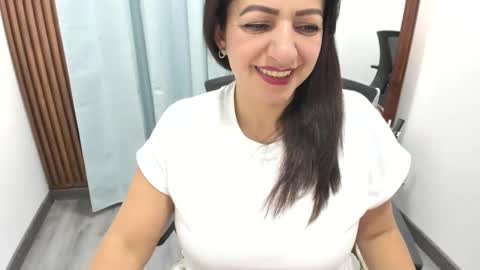 Snapshot of katerinamilf_ chatting on 04.20.26 kata online show from 04.20.26
