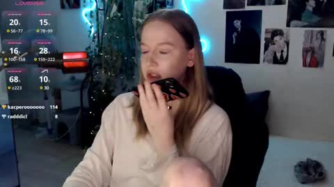 Snapshot of katerinaxvold chatting on 03.05.25 Lisa online show from 03.05.25