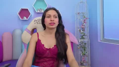 Snapshot of kateskinny chatting on 12.01.25 Kate Skinny online show from 12.01.25