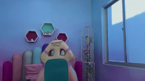 Snapshot of kateskinny chatting on 12.15.25 Kate Skinny online show from 12.15.25