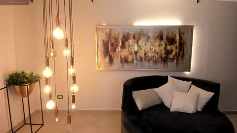 K A T E  online show from 10.30.25