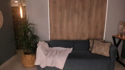 K A T E  online show from 11.09.25