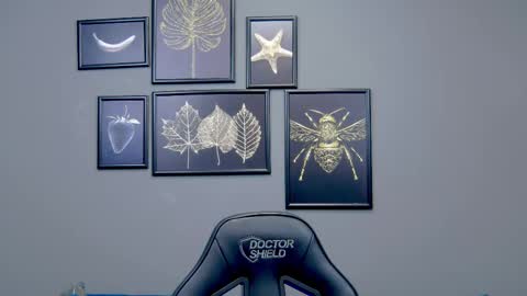 Snapshot of katewalker_ chatting on 03.07.25 Kate online show from 03.07.25