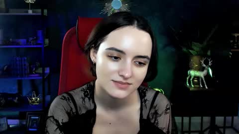 katewillows online show from 02.08.26