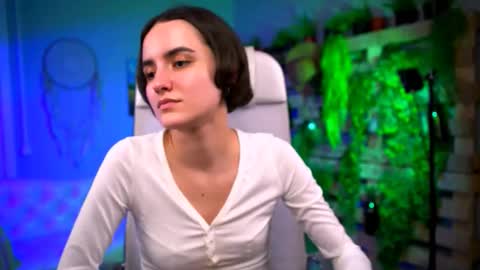 katewillows online show from 03.02.26