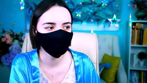 katewillows online show from 03.26.26