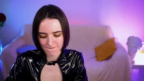 katewillows online show from 04.13.26