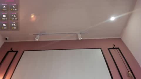 Snapshot of kath_valentine chatting on 12.12.24 valentine online show from 12.12.24