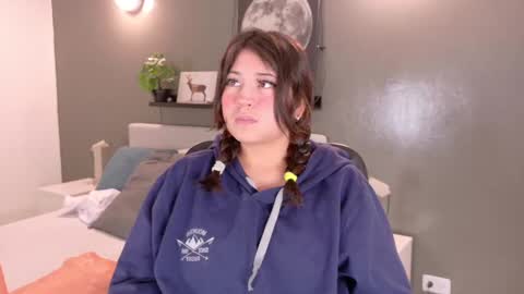 K A T H E  online show from 09.22.25