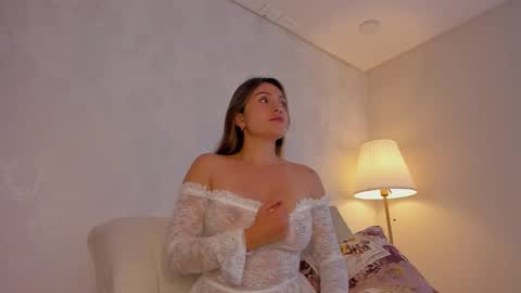 Kathee Saenz online show from 11.08.25