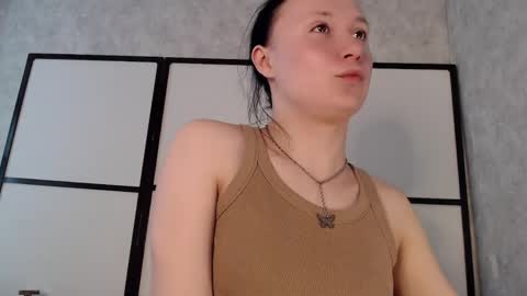 Snapshot of katherine_johnson chatting on 04.28.26 katherine_johnson online show from 04.28.26