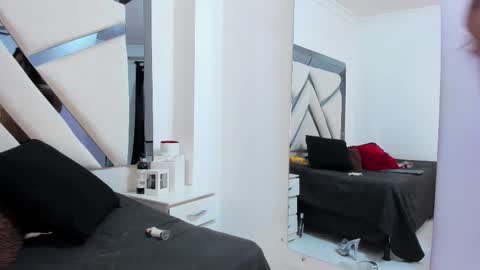 Katherine Foster online show from 09.10.25