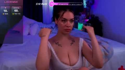 Snapshot of katherineswan chatting on 06.26.26 Katherine Swan online show from 06.26.26