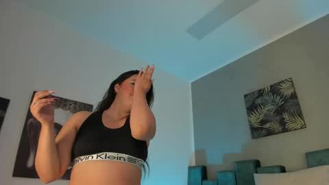 Snapshot of kathia_morelli chatting on 05.26.26 Kathia online show from 05.26.26