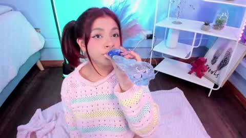 Snapshot of kathia_saenz chatting on 09.11.25 Kathia  online show from 09.11.25