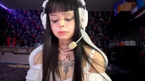 Snapshot of kathimatayoshi chatting on 03.01.26 Luna online show from 03.01.26