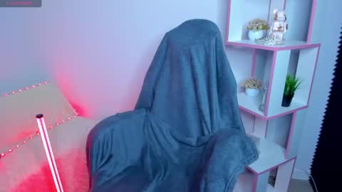 Kathleen  GTM 3 400-1000 Mon Wed Wed Sat Sun  online show from 03.12.25