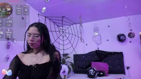 Snapshot of kathy_tay chatting on 11.10.25 Kathy online show from 11.10.25