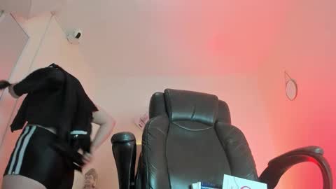 Katia  online show from 11.19.25