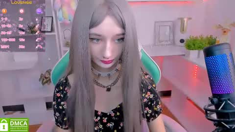 Snapshot of katia_kim chatting on 02.11.25 Katia  online show from 02.11.25